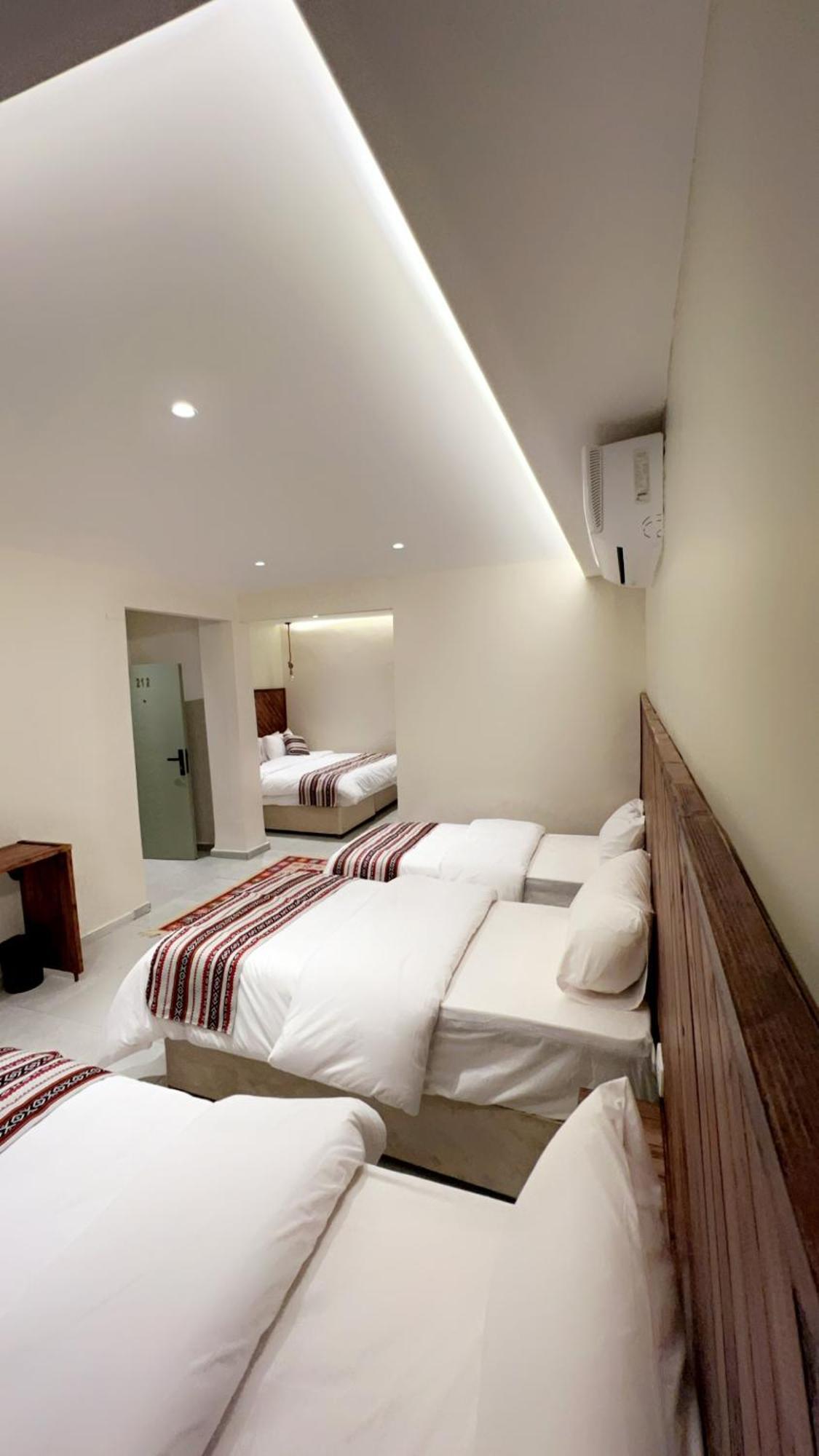 Jawad Hotel By Sandra อัมมาน ภายนอก รูปภาพ