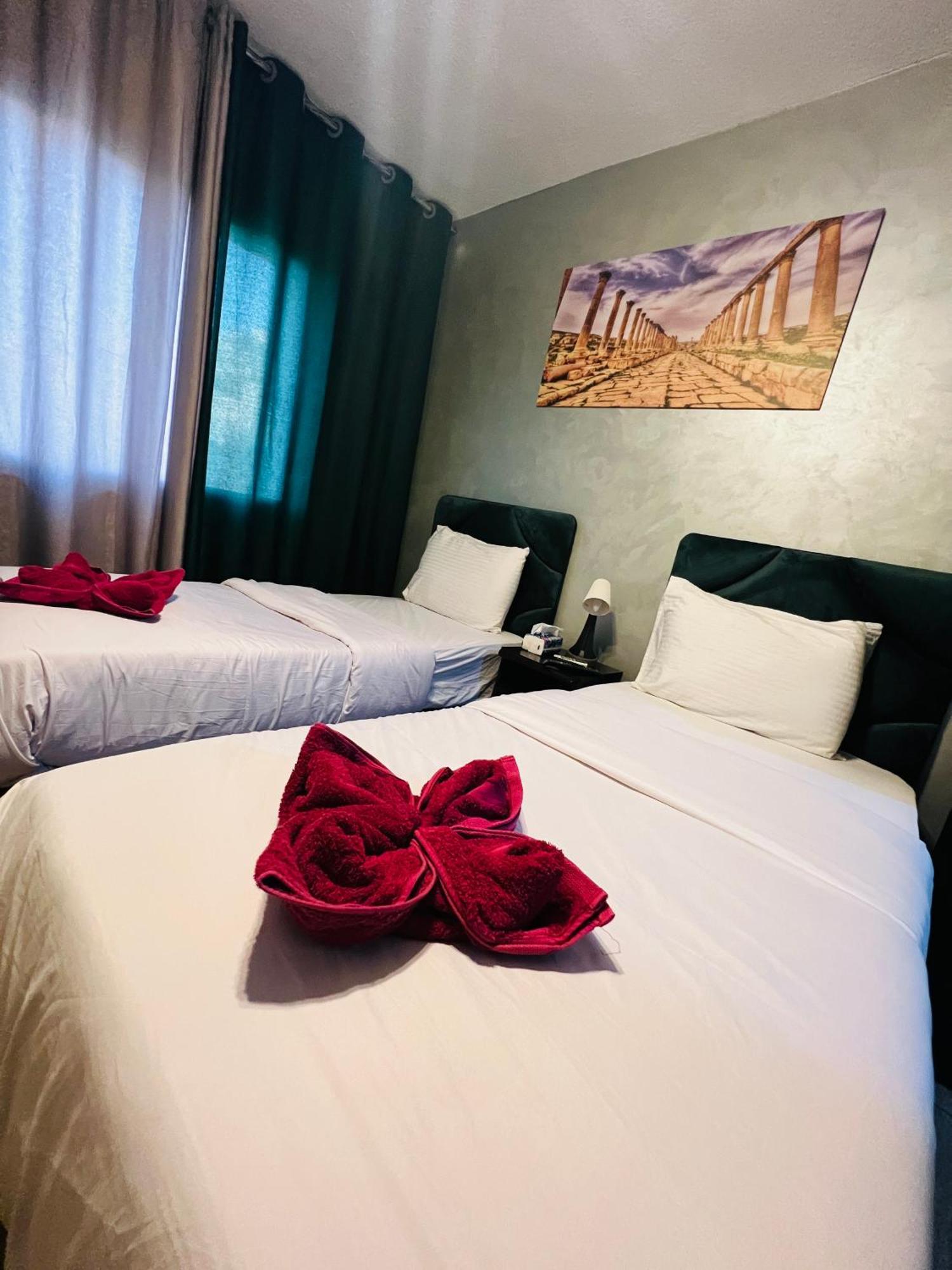 Jawad Hotel By Sandra อัมมาน ภายนอก รูปภาพ